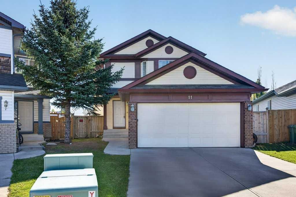 11 Cimarron Meadows Bay, Okotoks — photo 2 of 50