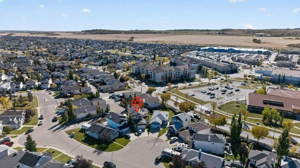 11 Cimarron Meadows Bay, Okotoks — photo 5 of 50