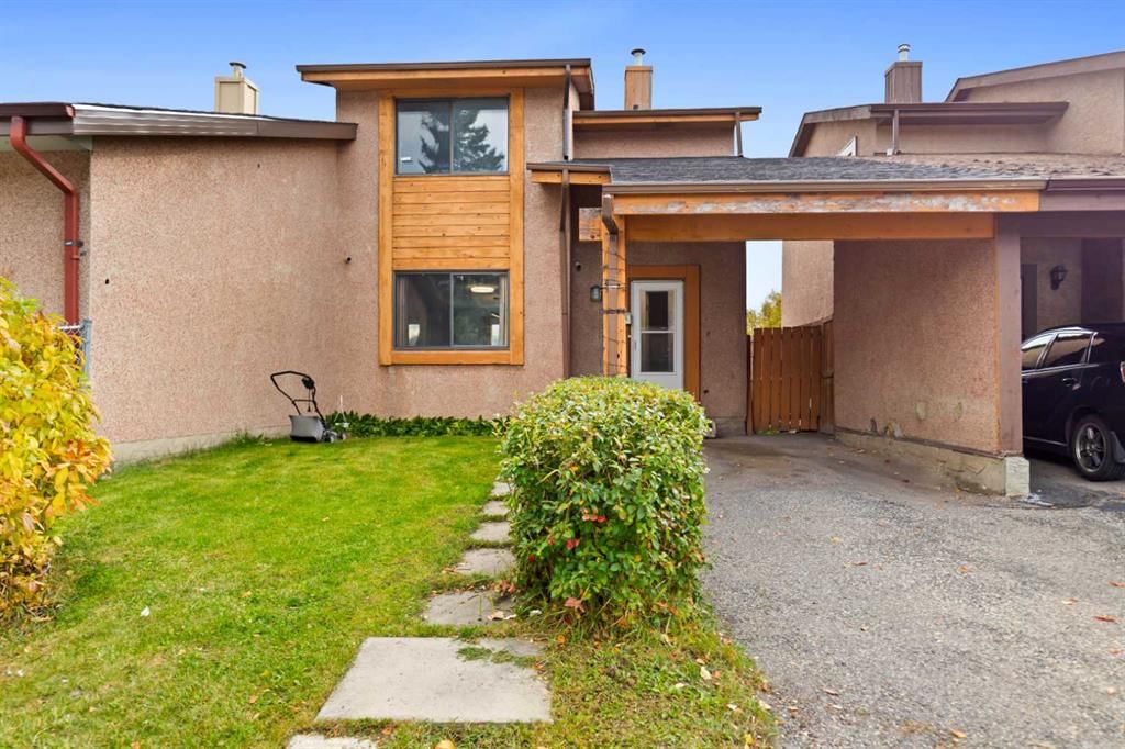 40 Pinecliff Close NE, Calgary — photo 5 of 35