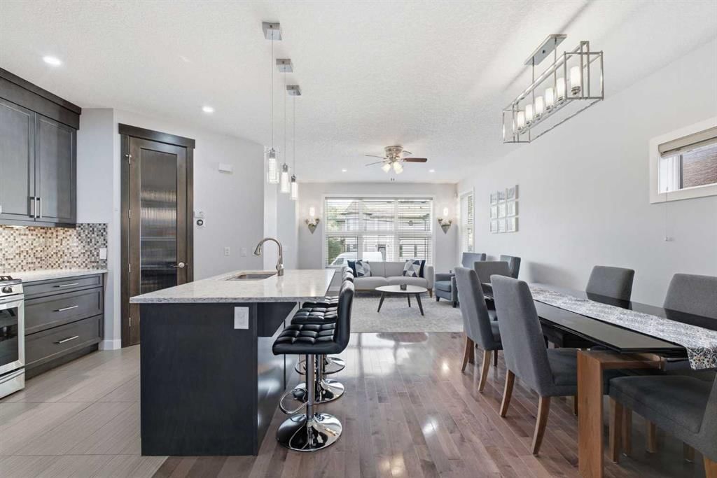 3502 3 Street NW, Calgary — main listing photo