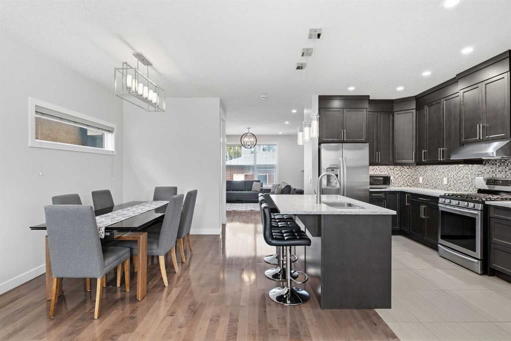 3502 3 Street NW, Calgary — photo 4 of 26