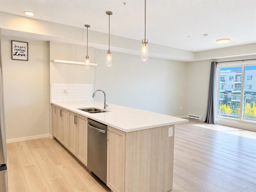 3315, 550 Belmont Street SW, Calgary — photo 2 of 23