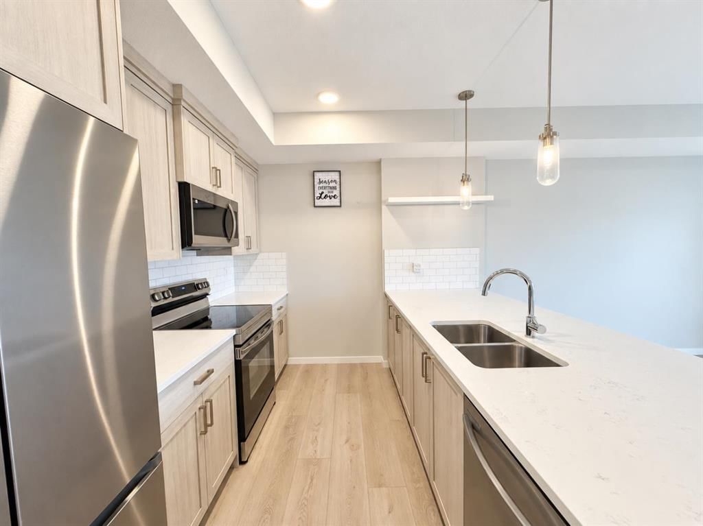 3315, 550 Belmont Street SW, Calgary — photo 5 of 23