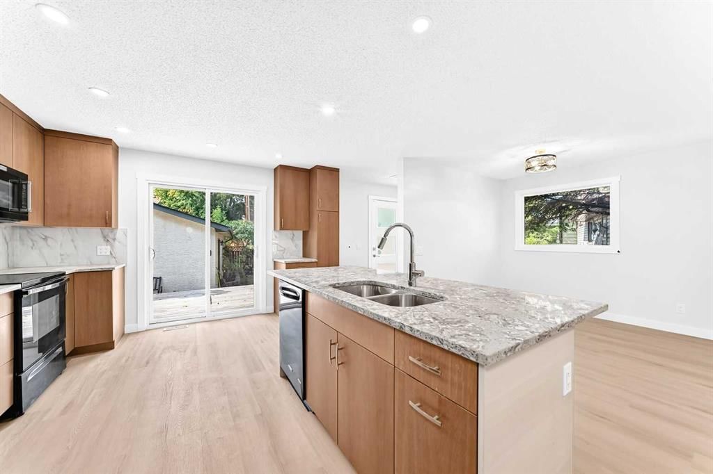 55 Mckinley Way SE, Calgary — photo 5 of 29