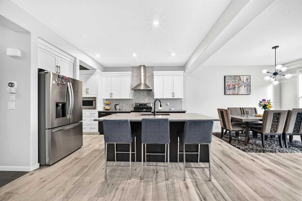87 Nolancrest Circle NW, Calgary — photo 2 of 47