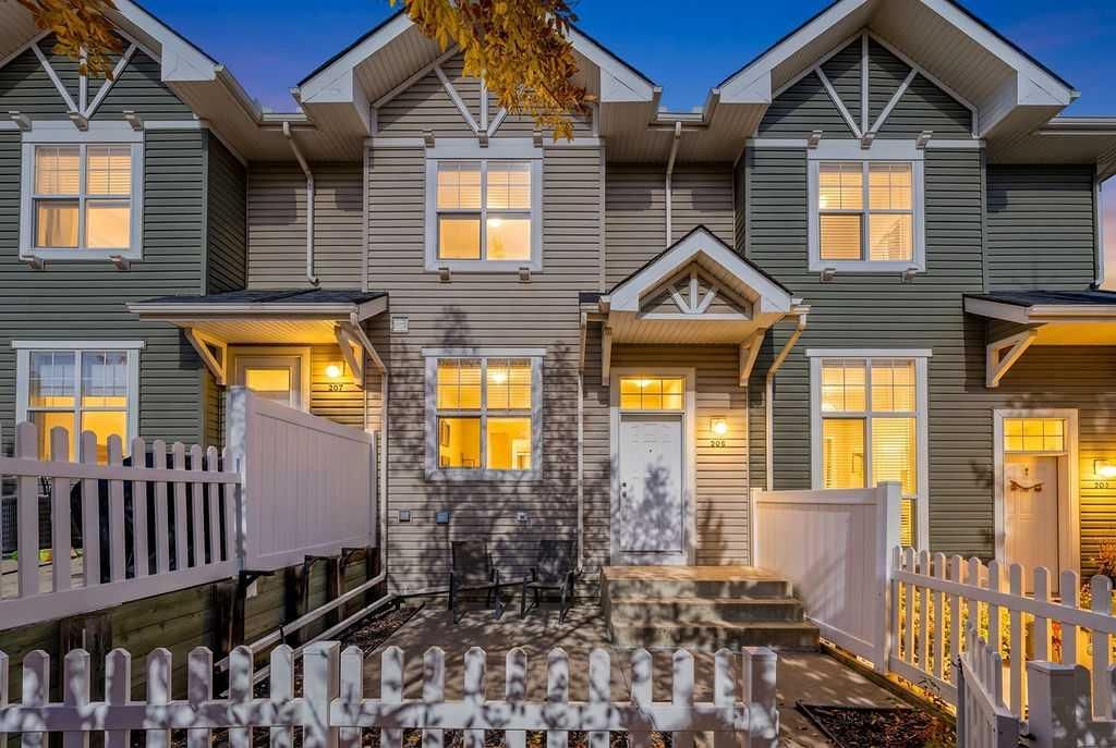 205 Toscana Gardens NW, Calgary — townhome for sale