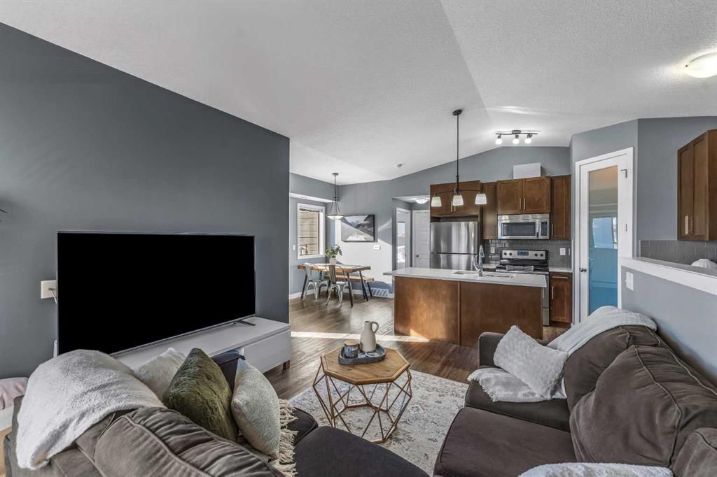 1324, 2461 Baysprings Link SW, Airdrie — photo 3 of 34