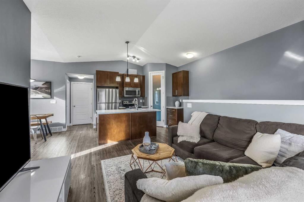 1324, 2461 Baysprings Link SW, Airdrie — photo 4 of 34