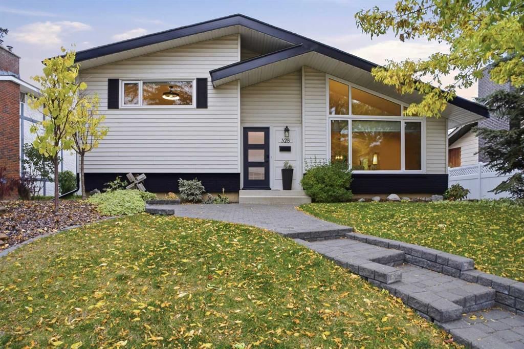 528 Willacy Drive SE, Calgary — main listing photo