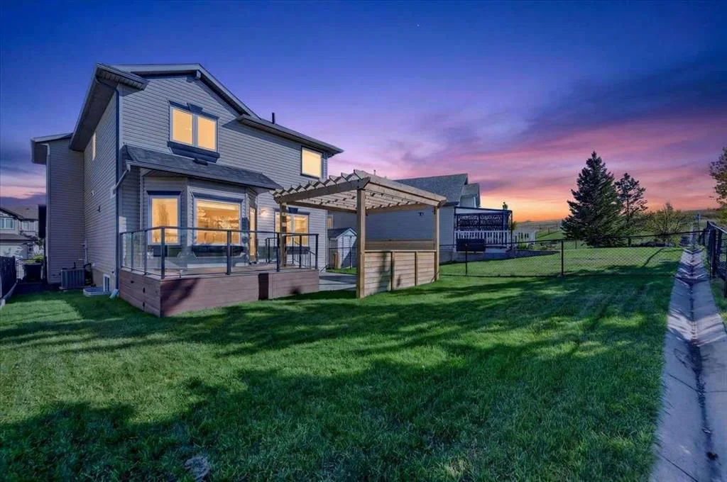 254 Panamount Close NW, Calgary — photo 2 of 47