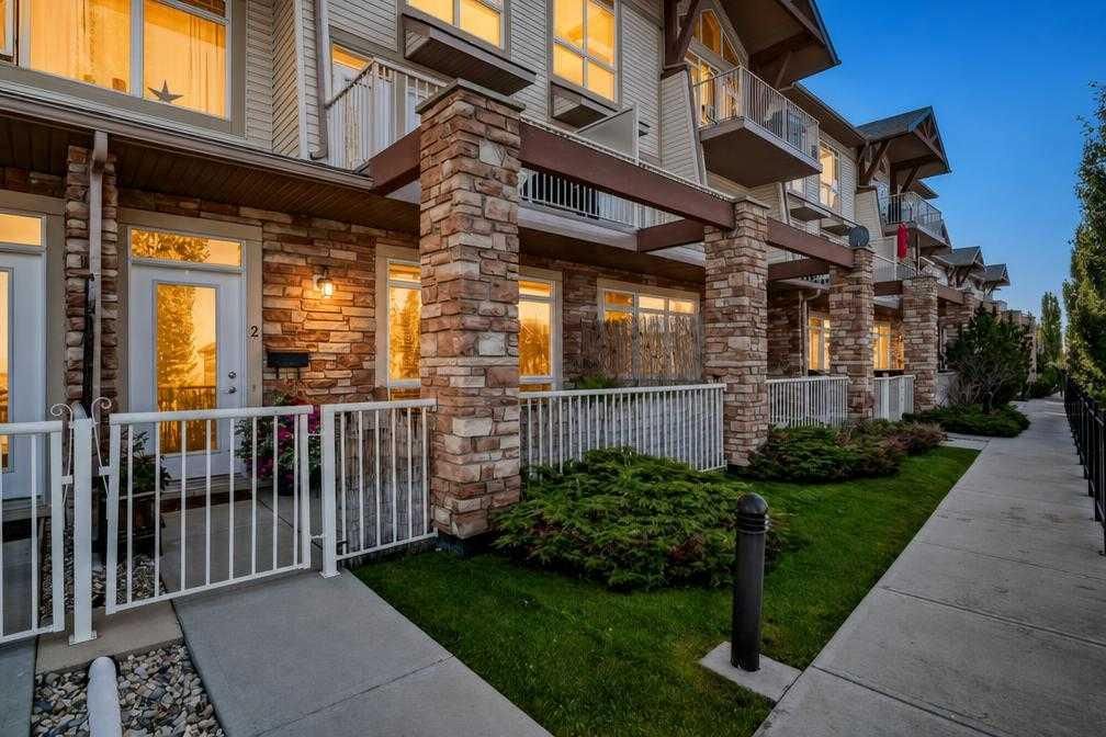 2, 140 Rockyledge View NW, Calgary — apartment for sale
