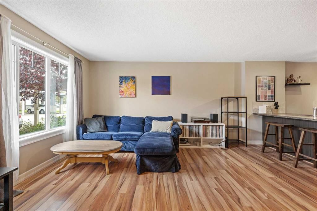 5, 133 Copperpond Heights SE, Calgary — photo 2 of 24