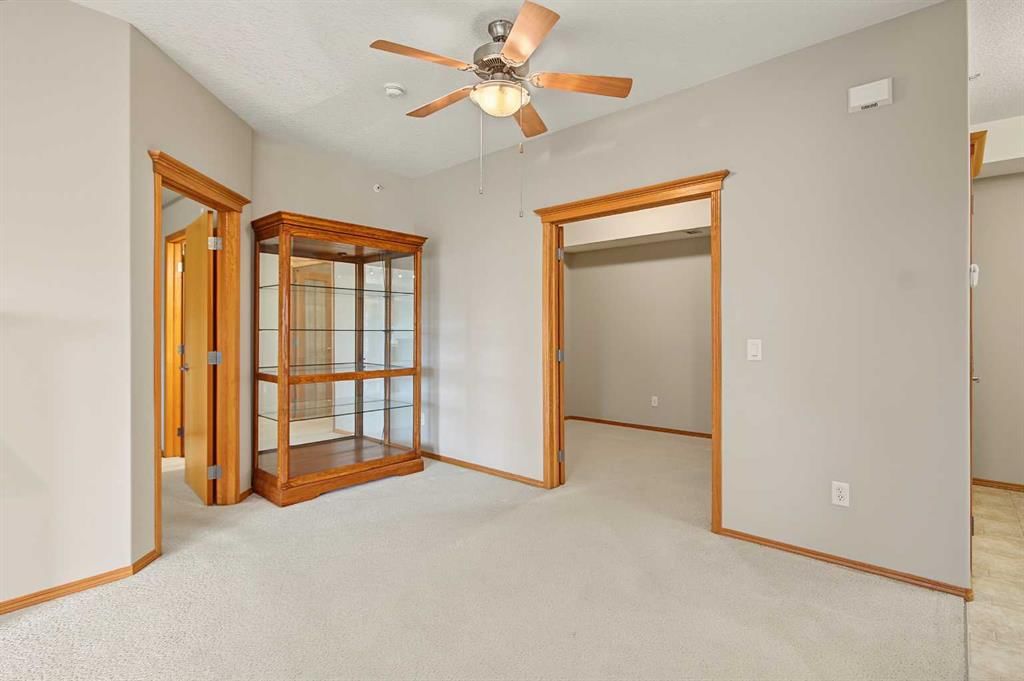 209, 15 Everstone Drive SW, Calgary — photo 5 of 39