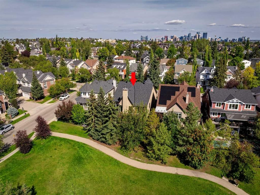 2143 Vimy Way SW, Calgary — photo 3 of 46