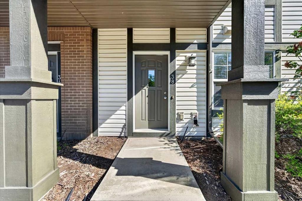 38 Cranford Drive SE, Calgary — photo 5 of 48