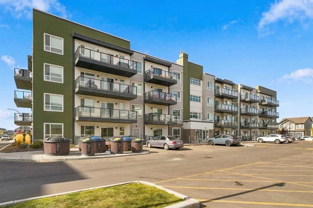 1101, 33 Carringham Gate NW, Calgary — apartment for sale