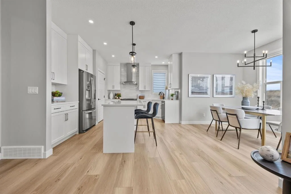 1184 Iron Ridge Avenue, Crossfield — main listing photo