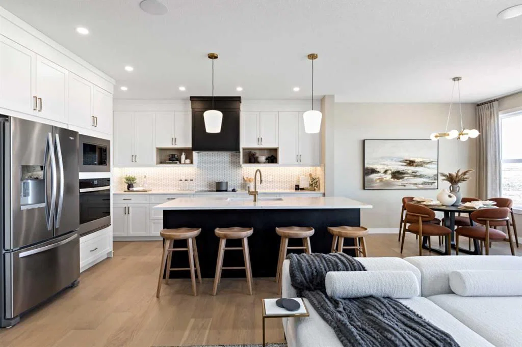 28 Southborough Lane, Cochrane — main listing photo