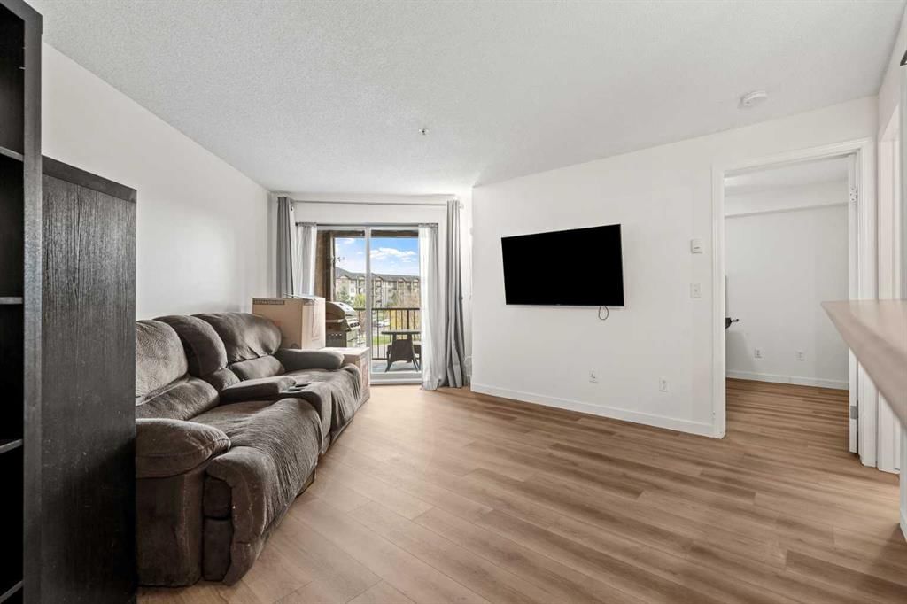 4307, 60 Panatella Street NW, Calgary — photo 3 of 25