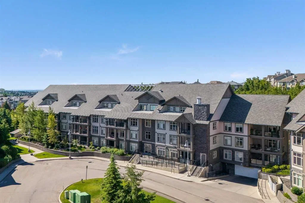103, 25 Aspenmont Heights SW, Calgary — main listing photo