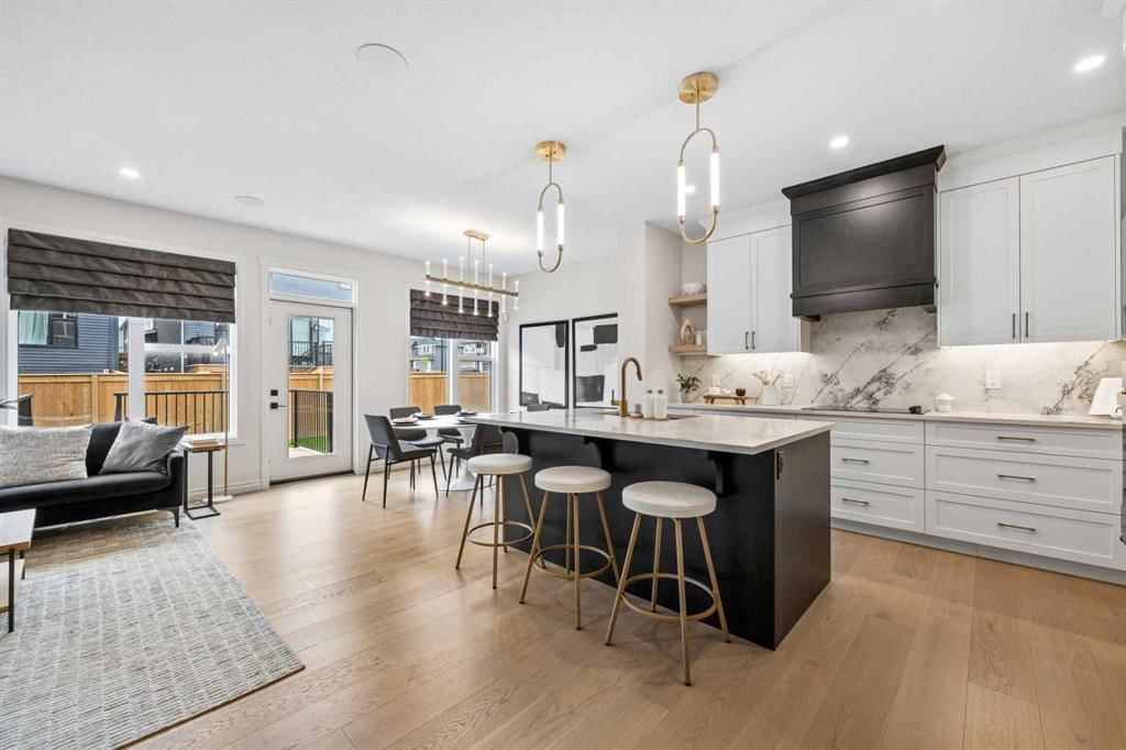 177 Mitchell Road NW, Calgary — photo 3 of 50