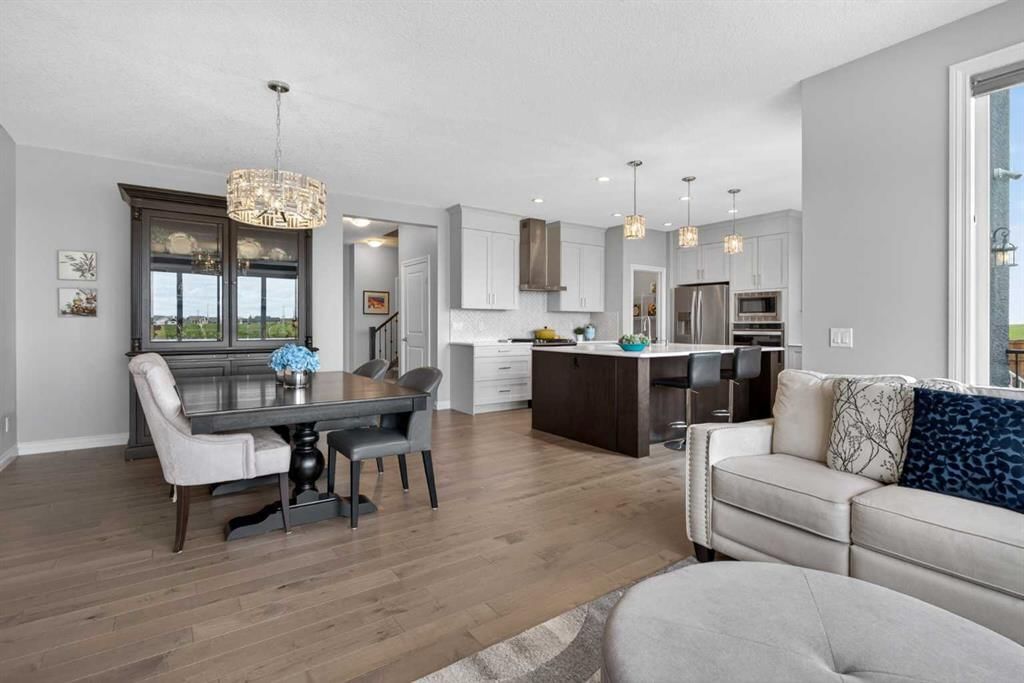73 Rockyvale Green NW, Calgary — photo 3 of 50