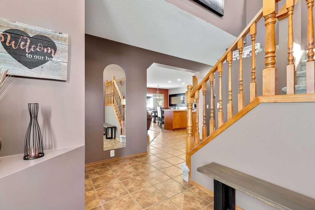 26 Cranwell Manor SE, Calgary — photo 2 of 38