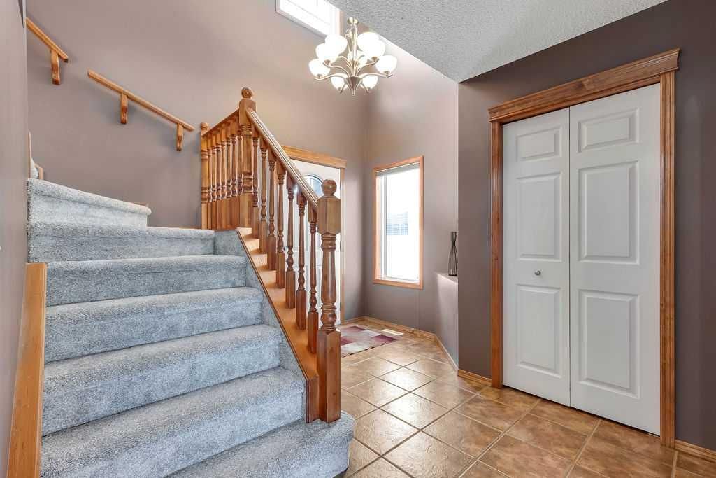 26 Cranwell Manor SE, Calgary — photo 3 of 38