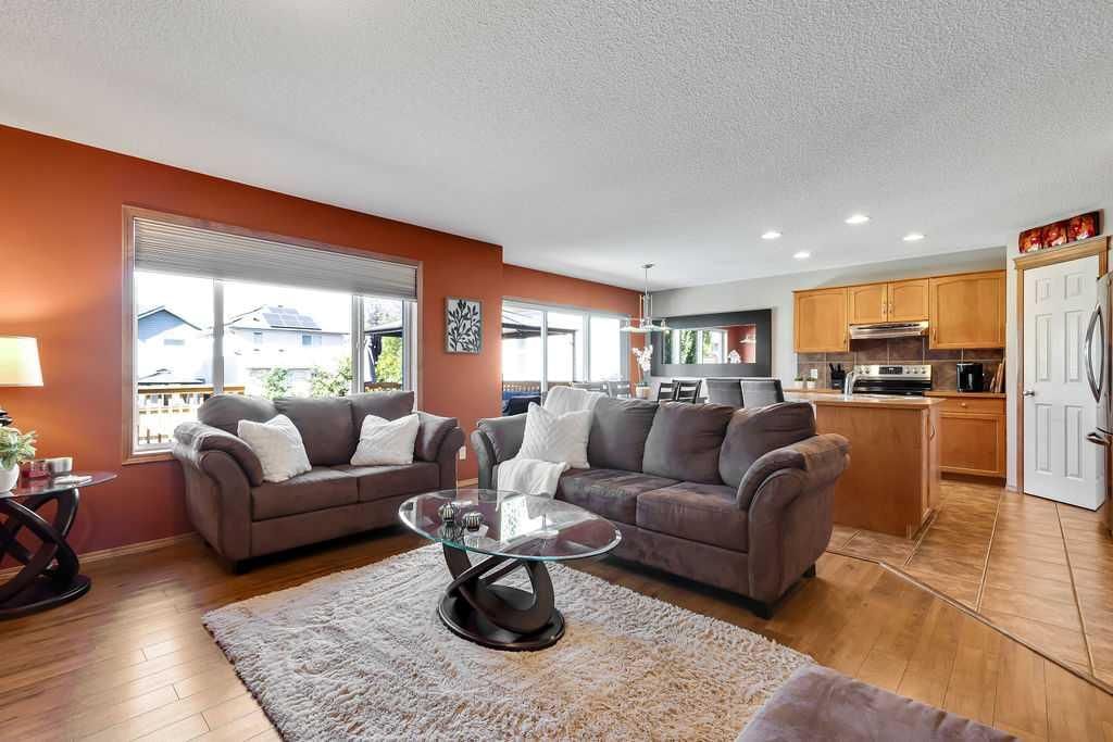 26 Cranwell Manor SE, Calgary — photo 5 of 38