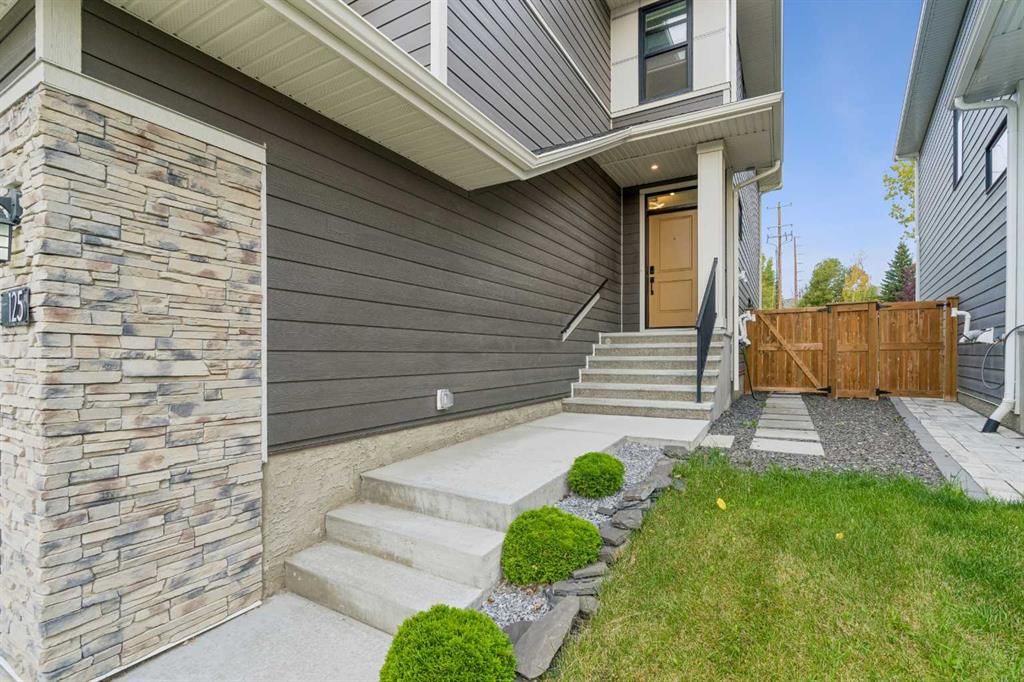 125 Harvest Hills Way NE, Calgary — photo 2 of 30
