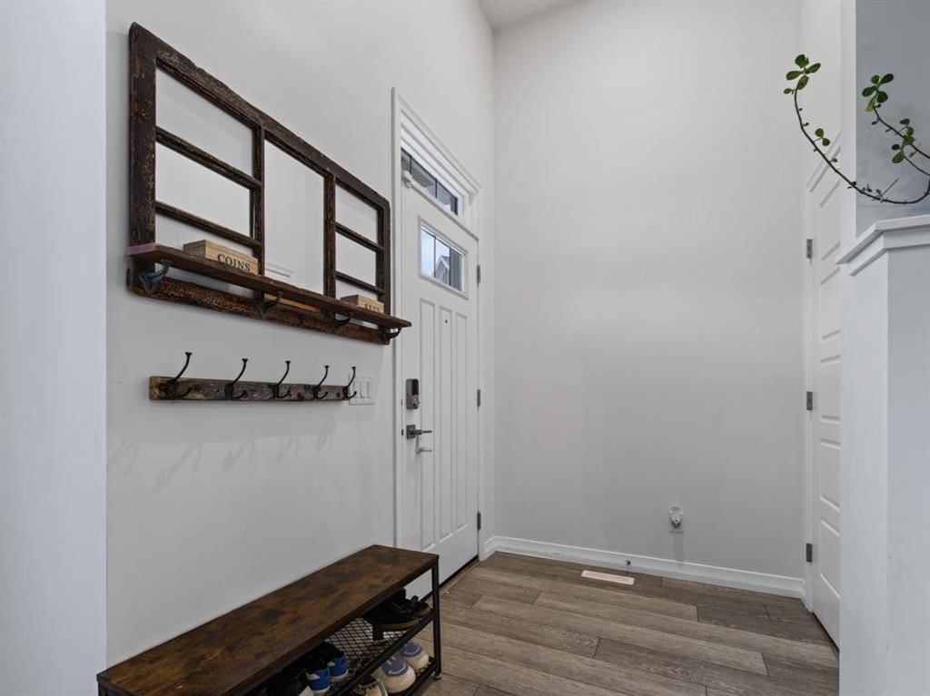 86 Magnolia Square SE, Calgary — photo 2 of 50