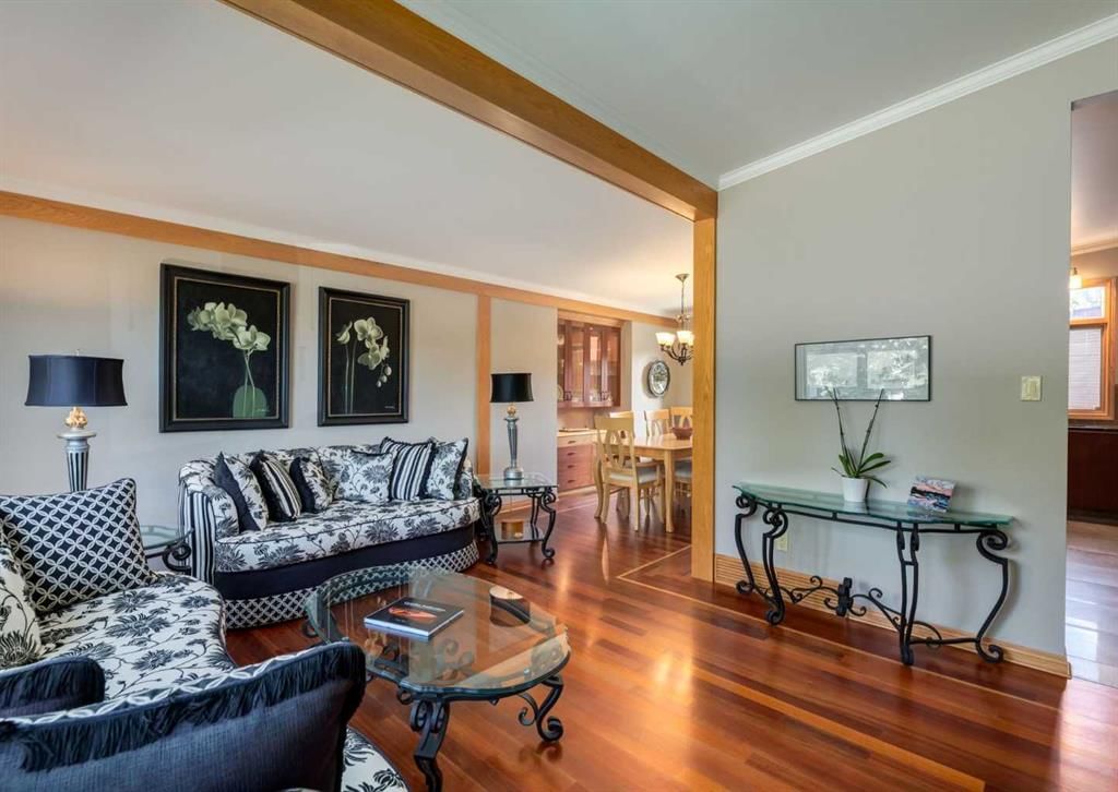 5108 Brockington Road NW, Calgary — photo 3 of 50