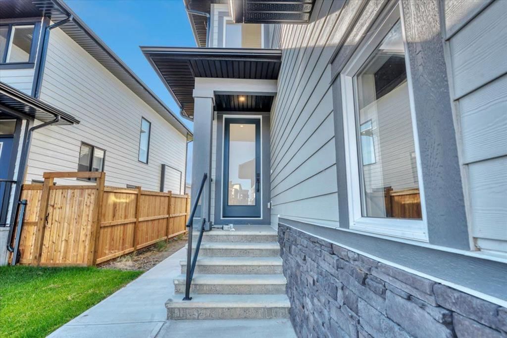 43 South Shore Road, Chestermere — photo 3 of 50