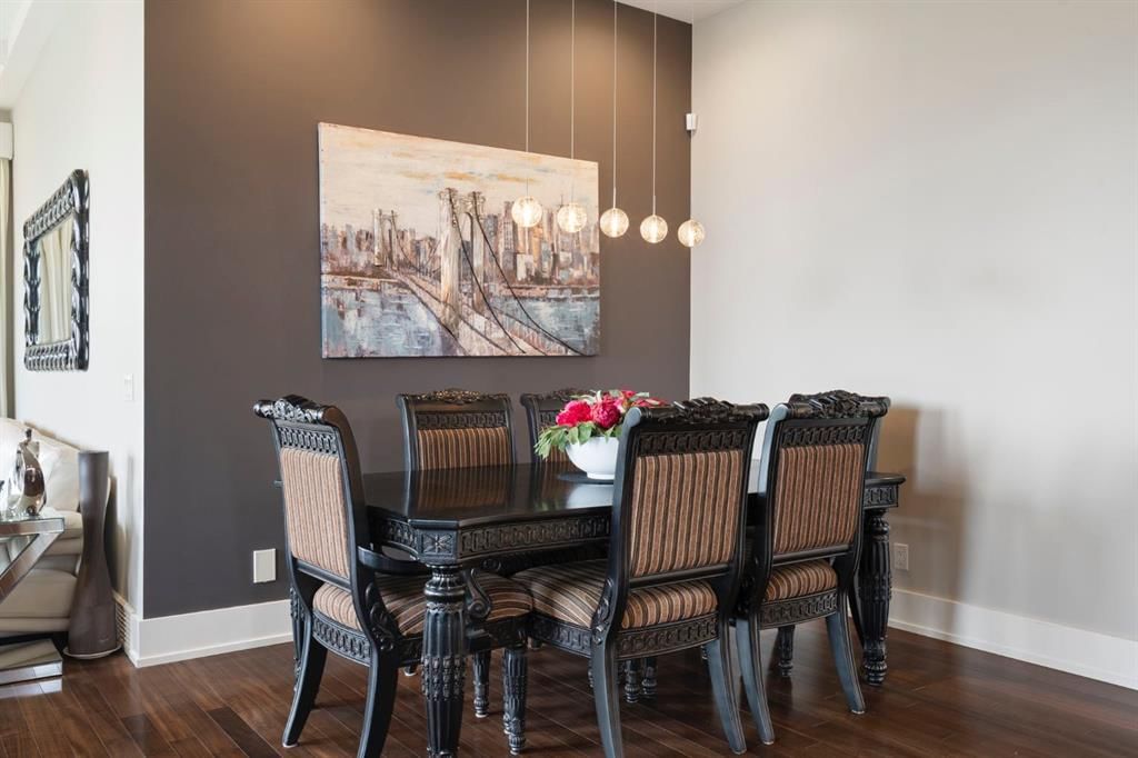 87 Coulee Way SW, Calgary — photo 5 of 48