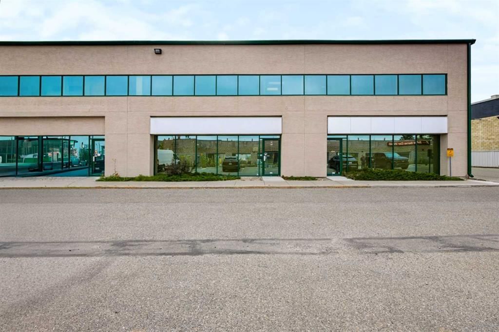 117 & 119, 3825 34 Street NE, Calgary — main listing photo
