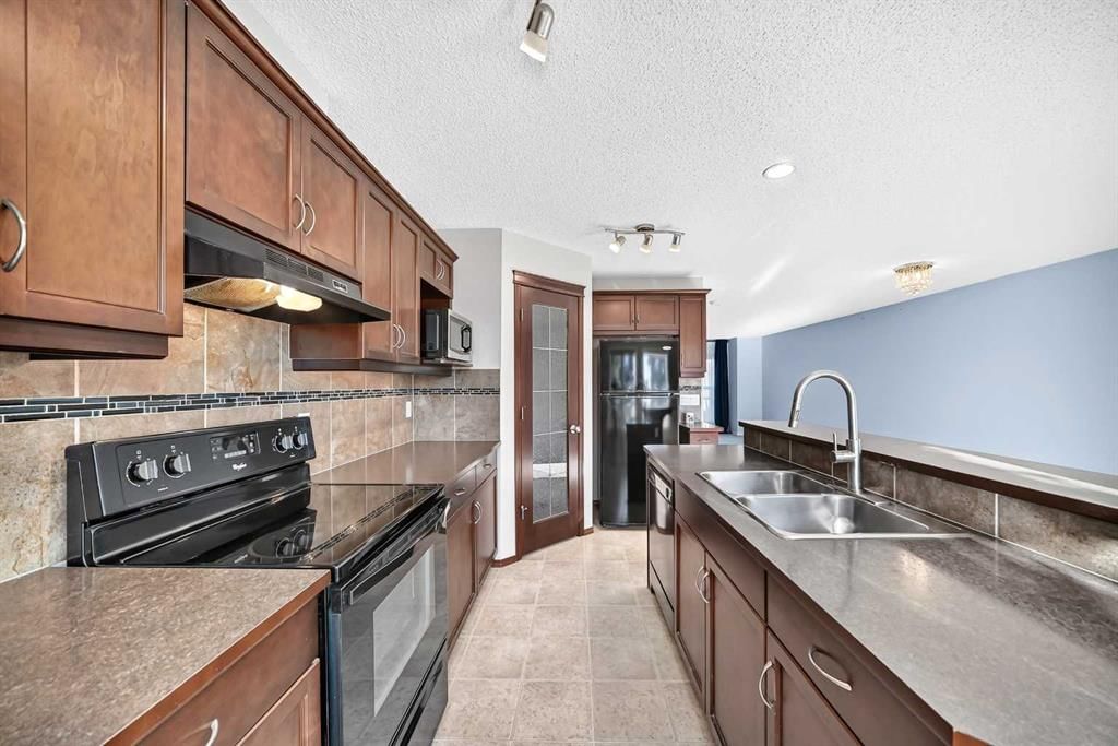 256 Autumn Green SE, Calgary — photo 5 of 44