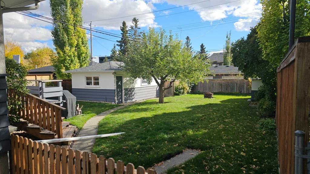 1905 32 Avenue SW, Calgary — photo 4 of 15