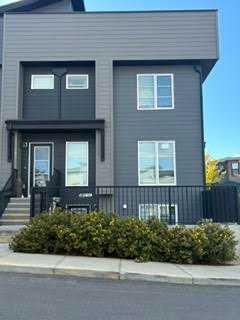 101, 260 Rowley Way NW, Calgary — photo 2 of 37
