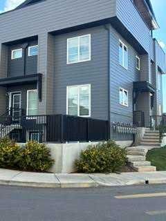 101, 260 Rowley Way NW, Calgary — photo 3 of 37