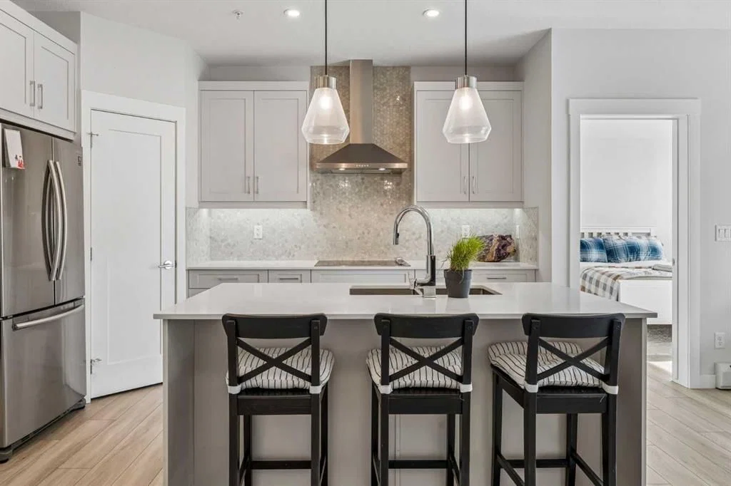303, 35 Walgrove SE, Calgary — photo 4 of 24