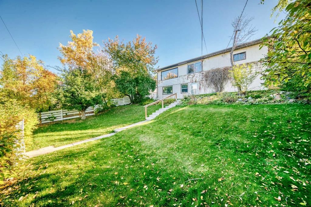 1523 23 Street NW, Calgary — main listing photo