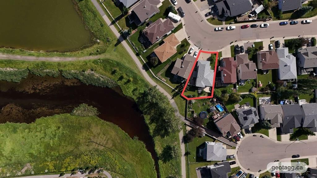 84 Willowbrook Crescent NW, Calgary — detached for sale