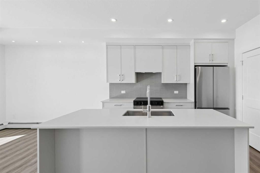 6411, 1802 Mahogany Boulevard SE, Calgary — photo 3 of 16