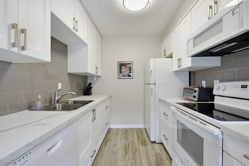 201, 617 56 Avenue SW, Calgary — photo 4 of 25
