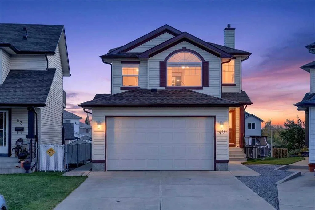 49 Coville Bay NE, Calgary — main listing photo