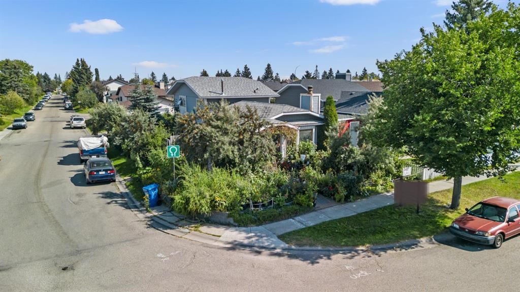 16 Tararidge Drive NE, Calgary — home for sale