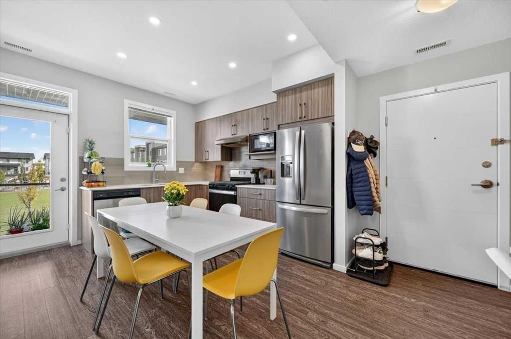 204, 235 Redstone Walk NE, Calgary — photo 3 of 26