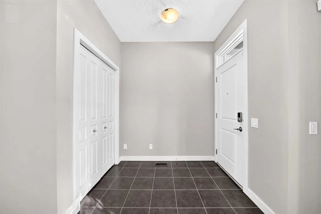 83 Legacy Crescent SE, Calgary — photo 4 of 31
