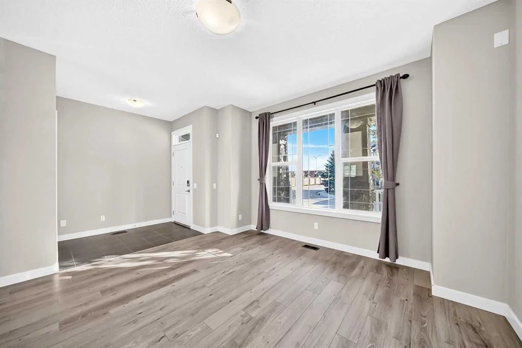 83 Legacy Crescent SE, Calgary — photo 5 of 31