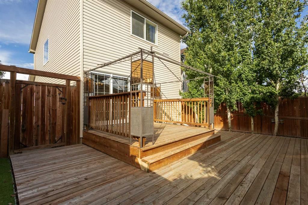 196 Eversyde Circle SW, Calgary — photo 3 of 47
